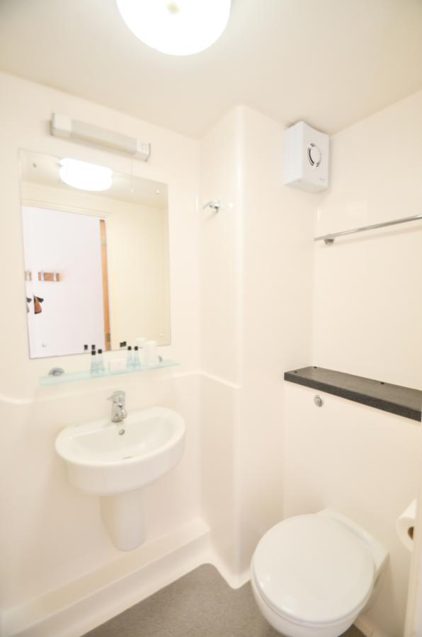 Citylivein Bournemouth Bagian luar foto